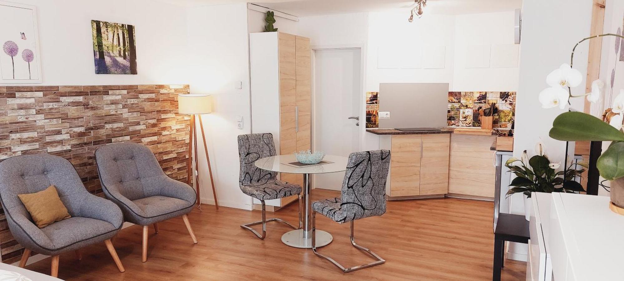 Modernes Souterrain Apartment Black Forest Mit Separatem Eingang Und Kfz-Stellplatz バート・デュルハイム エクステリア 写真