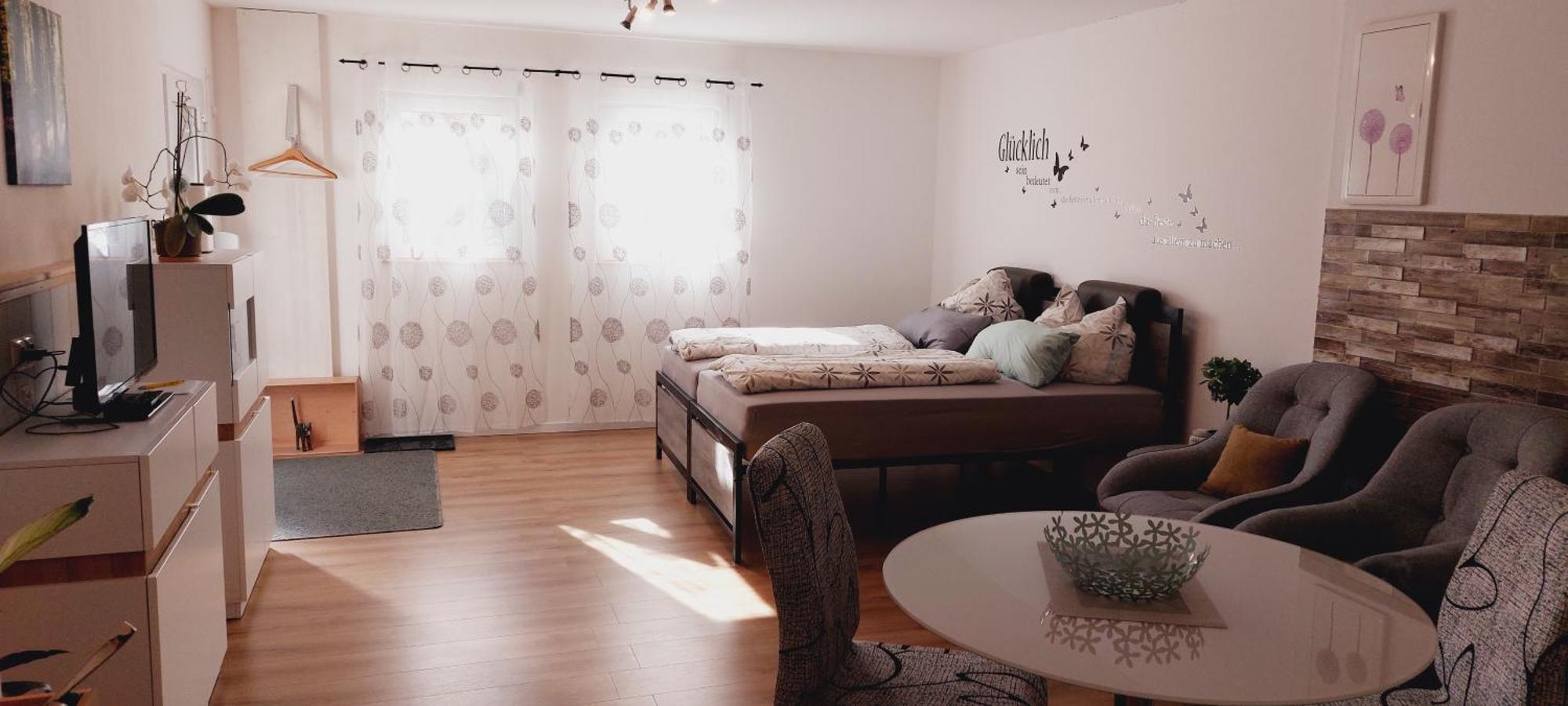 Modernes Souterrain Apartment Black Forest Mit Separatem Eingang Und Kfz-Stellplatz バート・デュルハイム エクステリア 写真