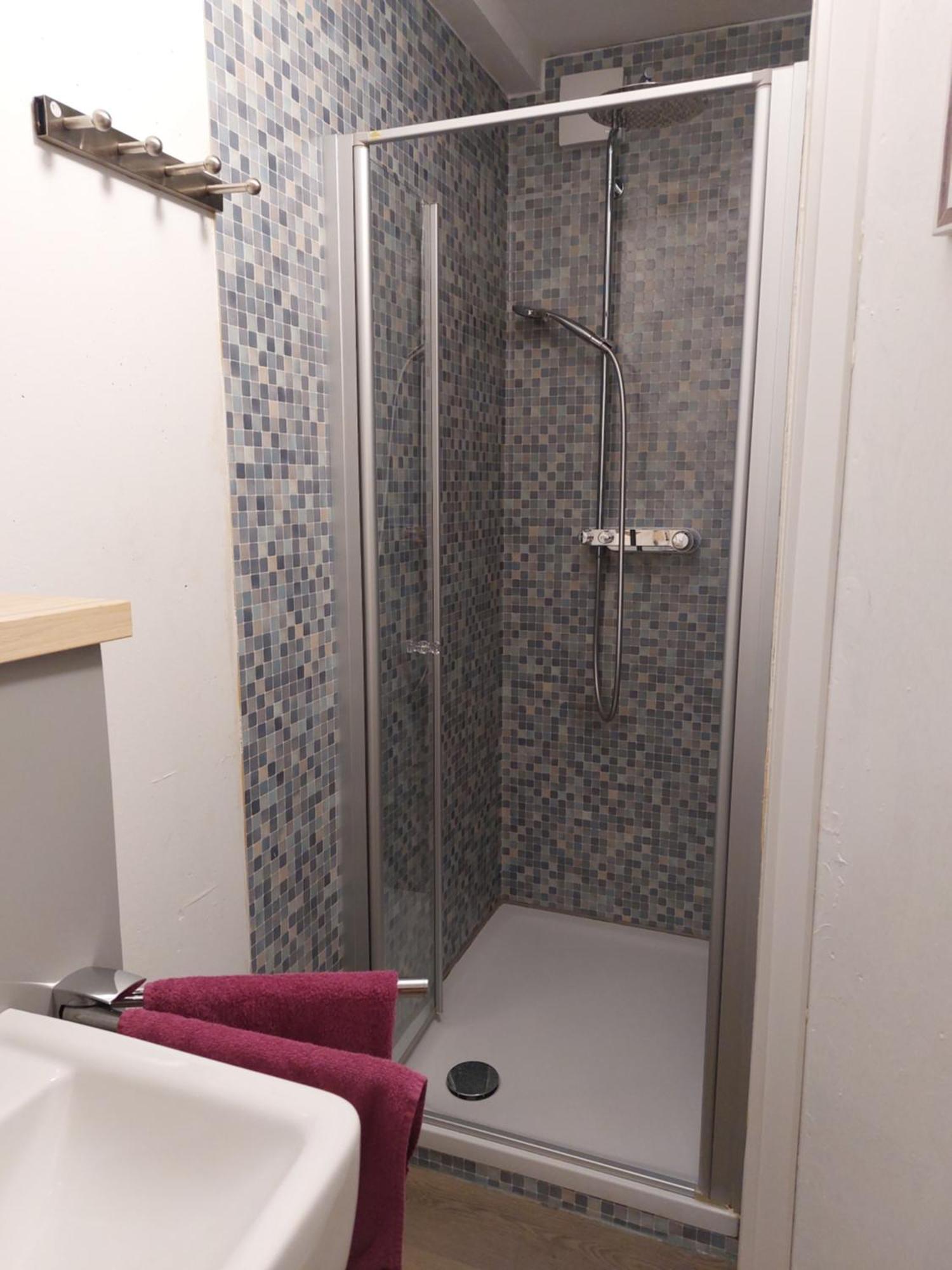 Modernes Souterrain Apartment Black Forest Mit Separatem Eingang Und Kfz-Stellplatz バート・デュルハイム エクステリア 写真