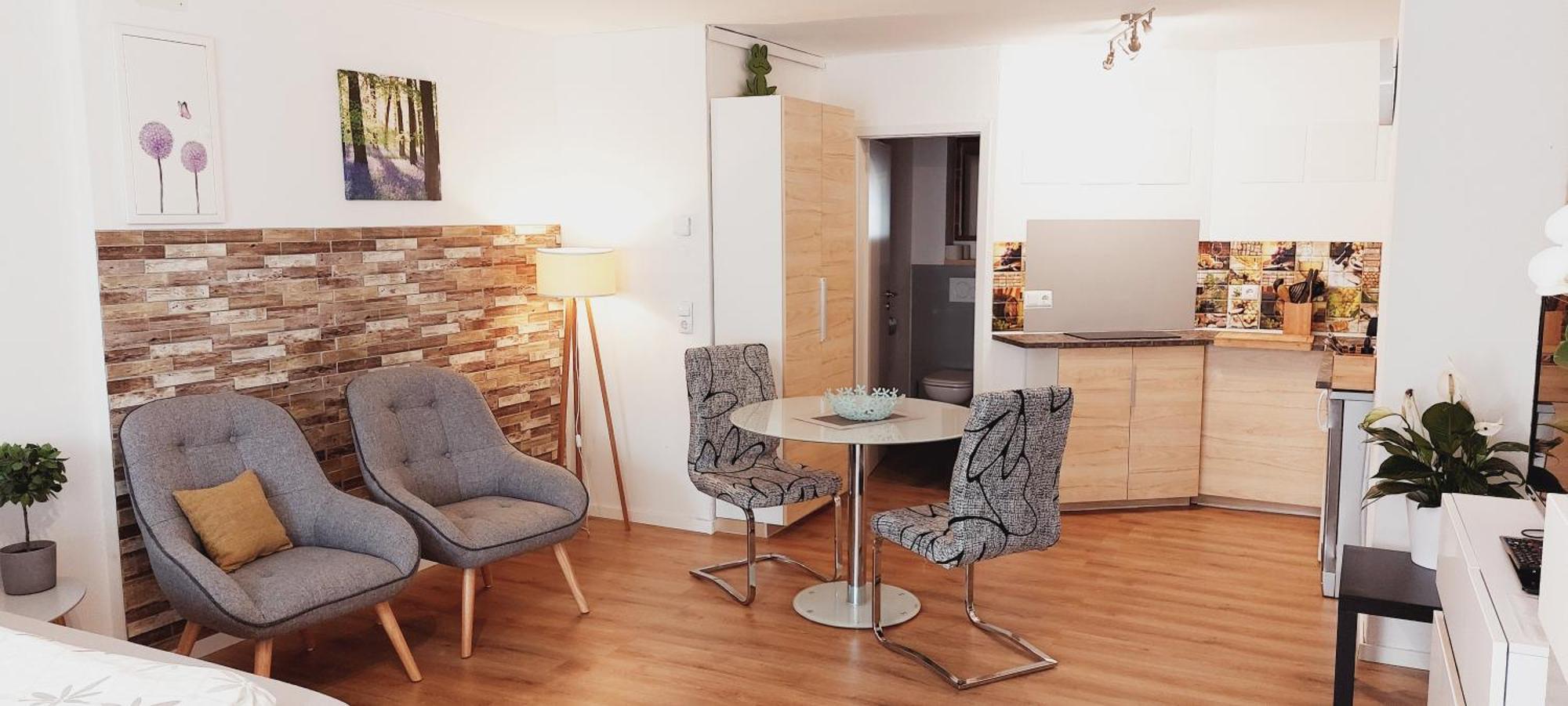 Modernes Souterrain Apartment Black Forest Mit Separatem Eingang Und Kfz-Stellplatz バート・デュルハイム エクステリア 写真